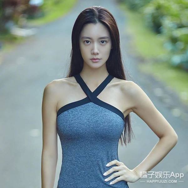 美团大涨超14% 泡泡玛特暴跌超22%